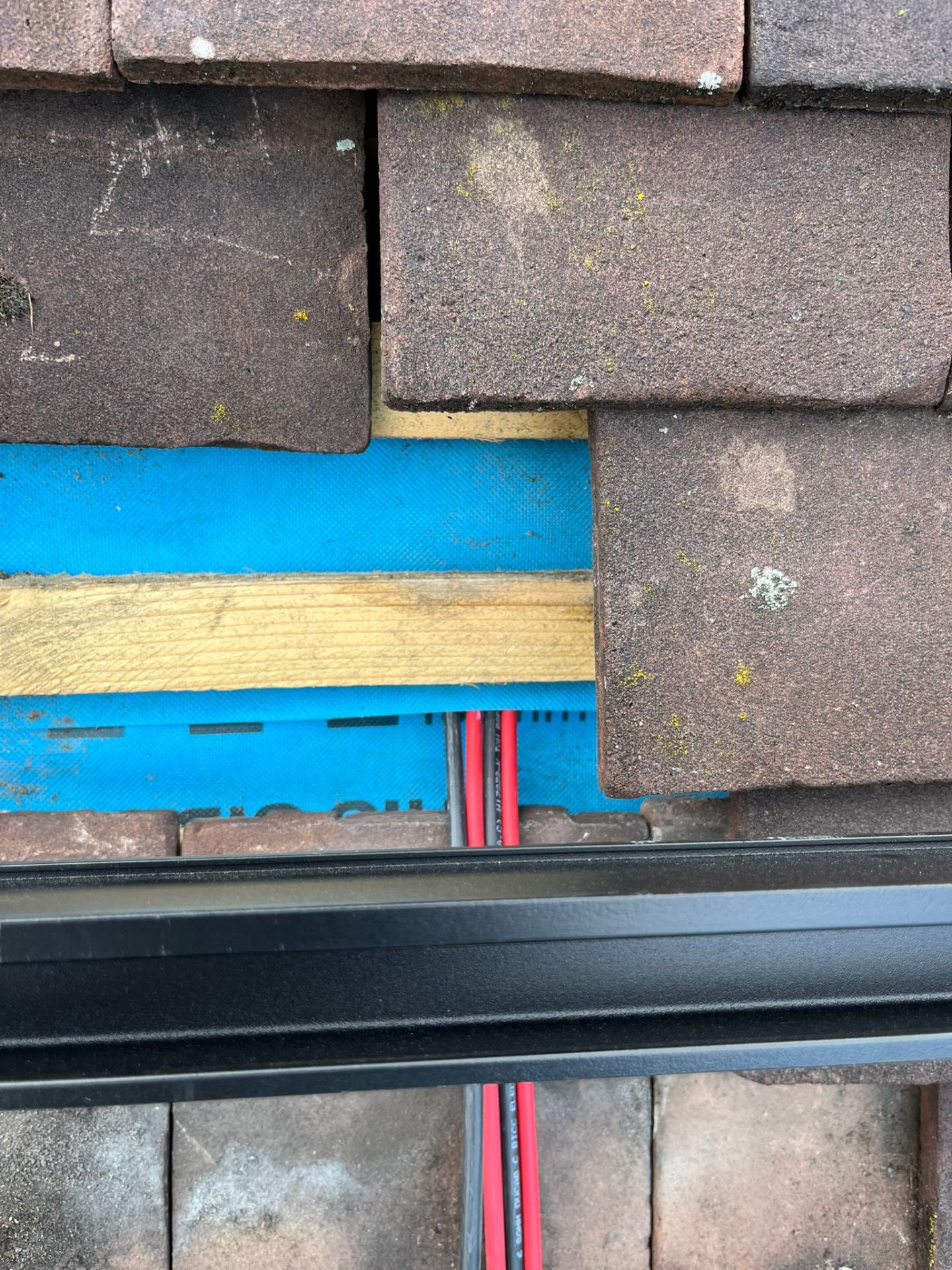 Solar panel installation dc cabling — Makse Electrical & Renewables project photo