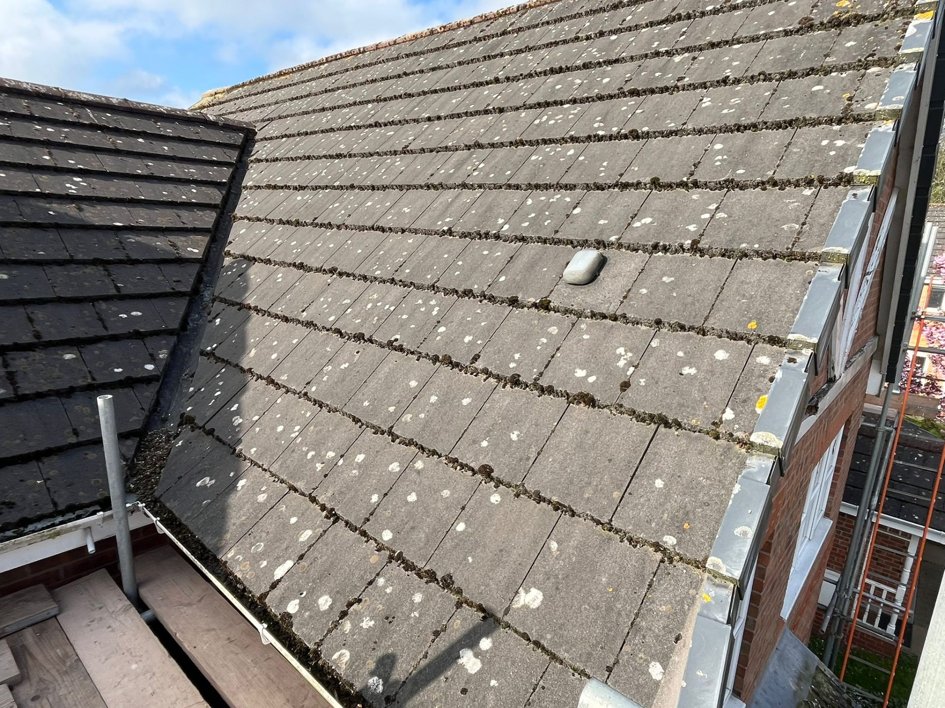 Completed domestic solar panel installation on a UK pitched tile roof by Makse Electrical & Renewables
